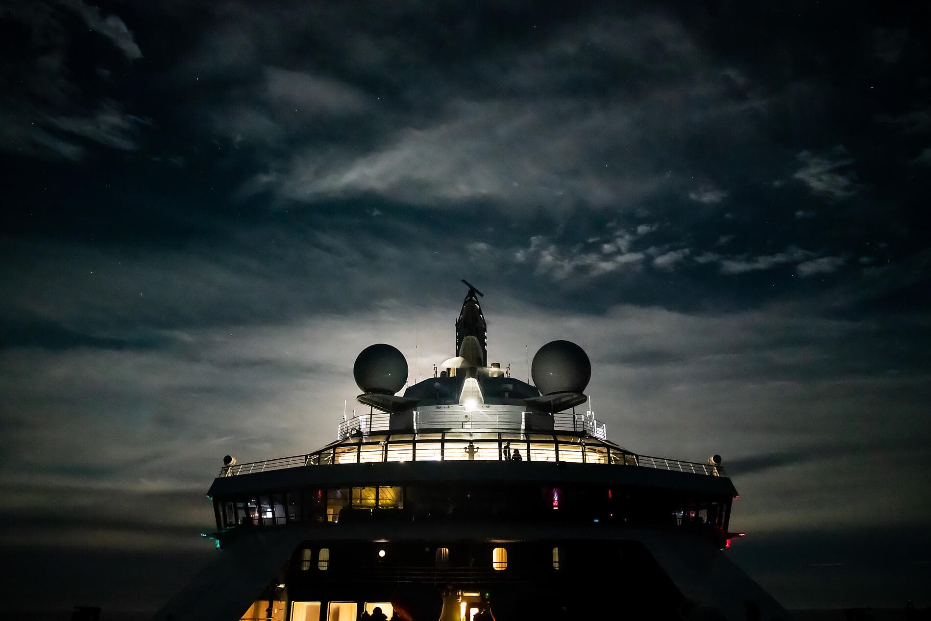 Crépuscule polaire du Cap Nord au Spitzberg 