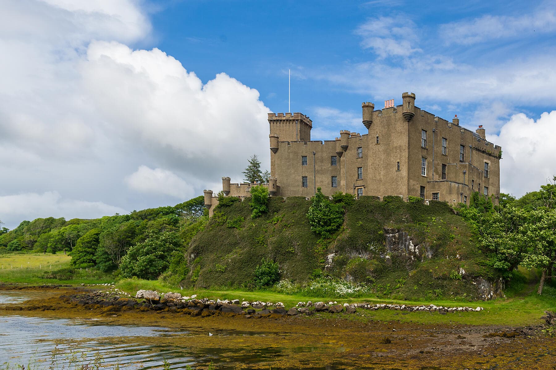 Îles mythiques et paysages sauvages des Hébrides 