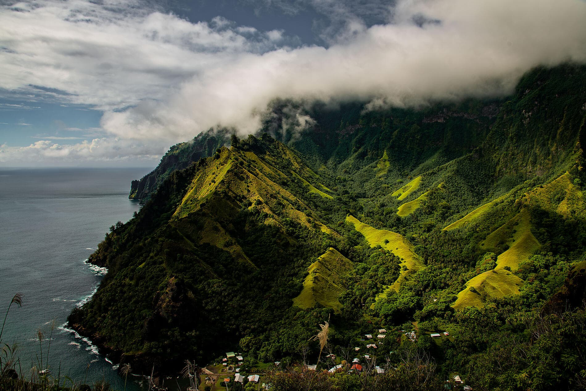 Marquises, Tuamotu et îles de la Société